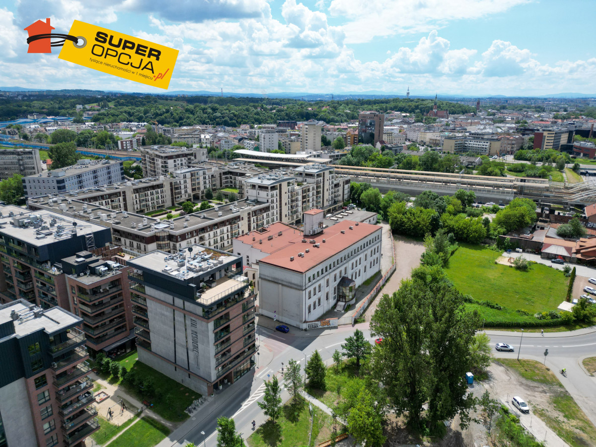 Komercyjny na wynajem