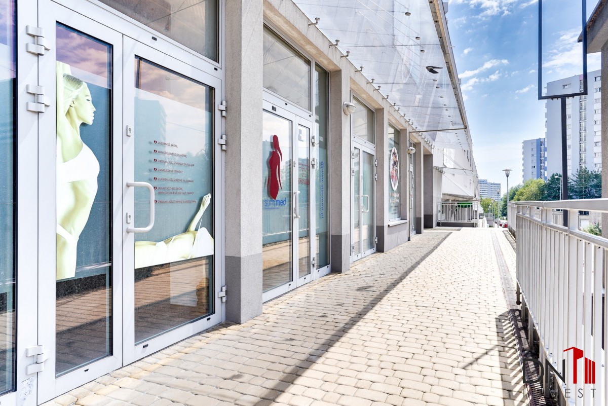 Komercyjny na sprzedaż