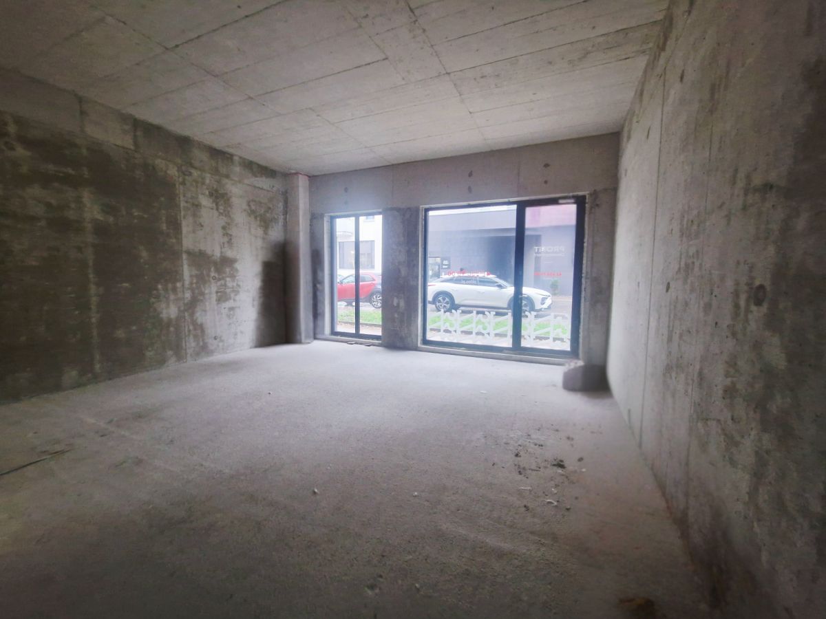 Komercyjny na sprzedaż