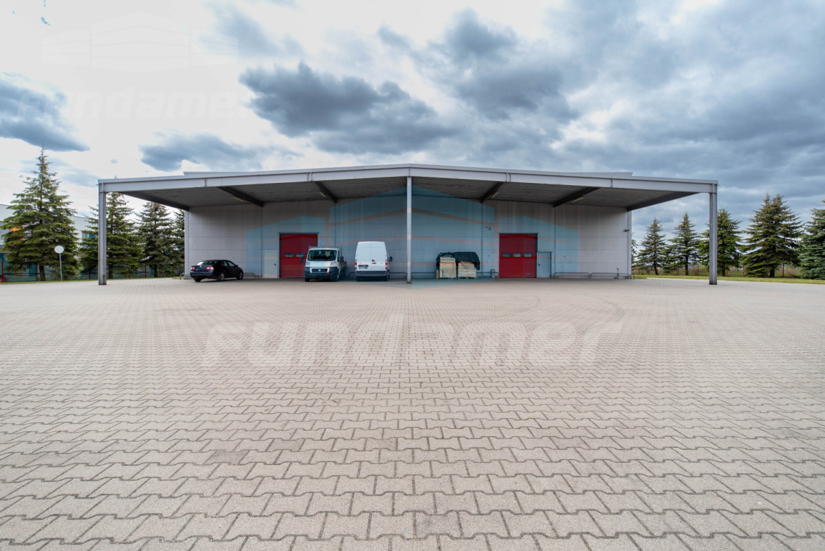 Komercyjny na wynajem