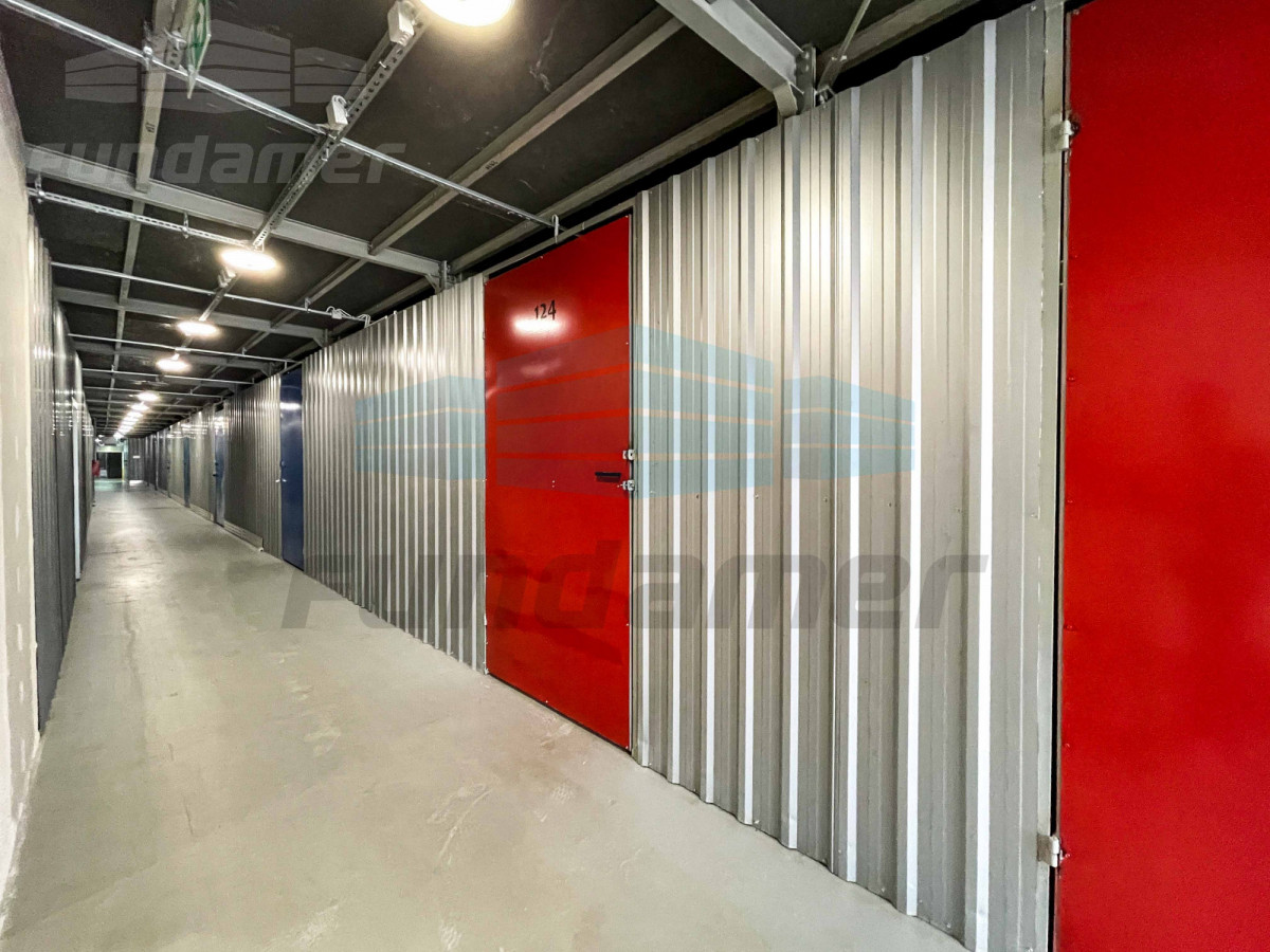 Komercyjny na wynajem