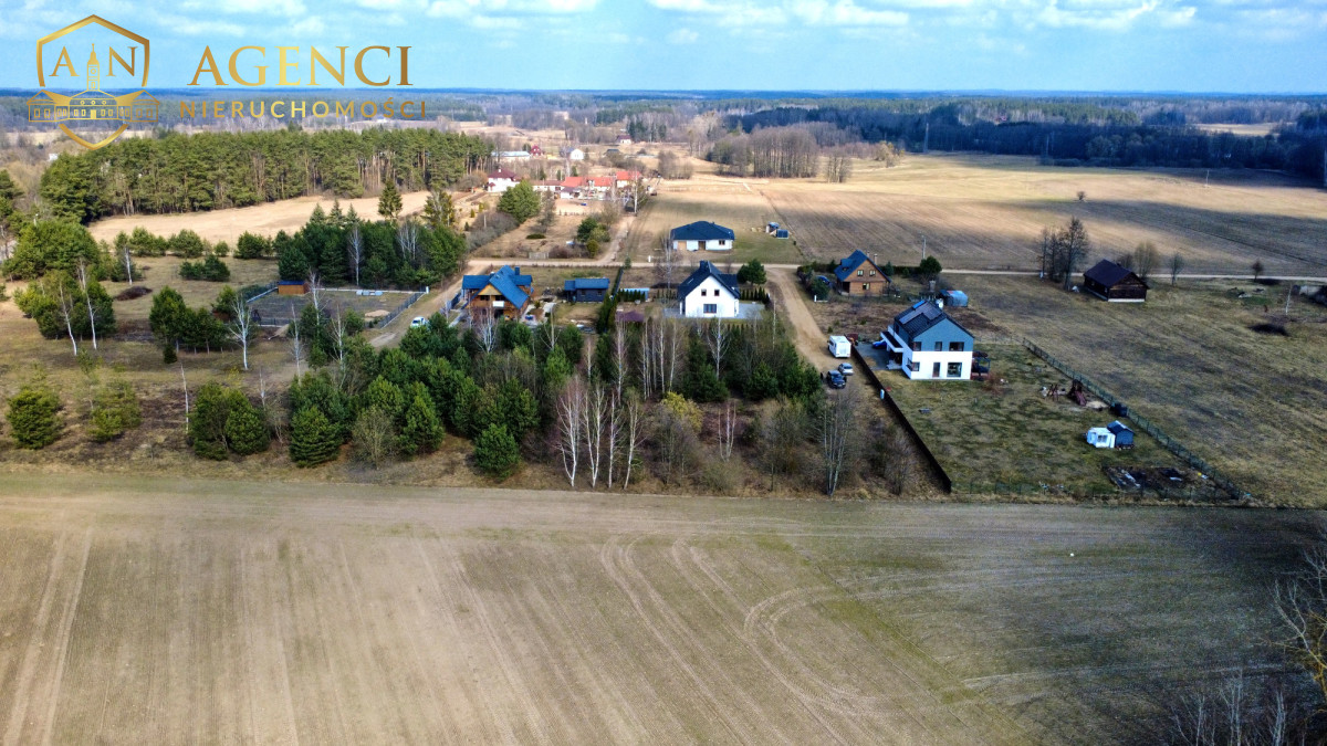 Działka na sprzedaż