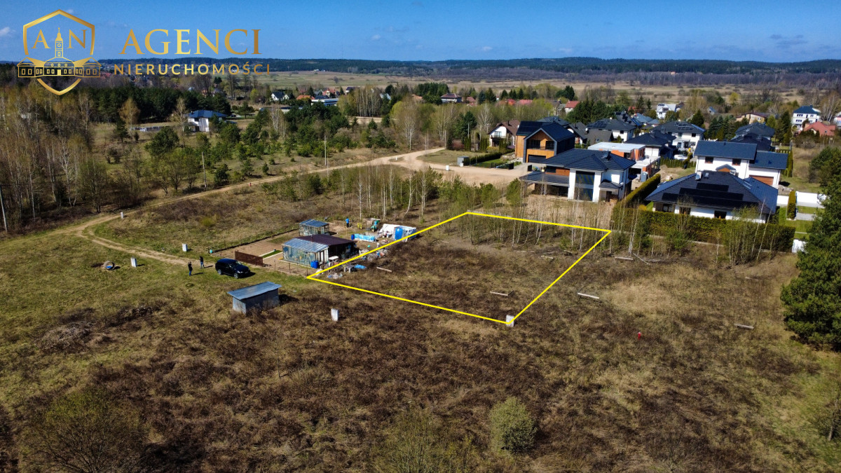 Działka na sprzedaż