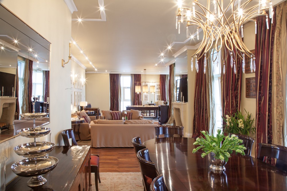 Sprzedaż Luksusowych Nieruchomości w Warszawie Lions Estate