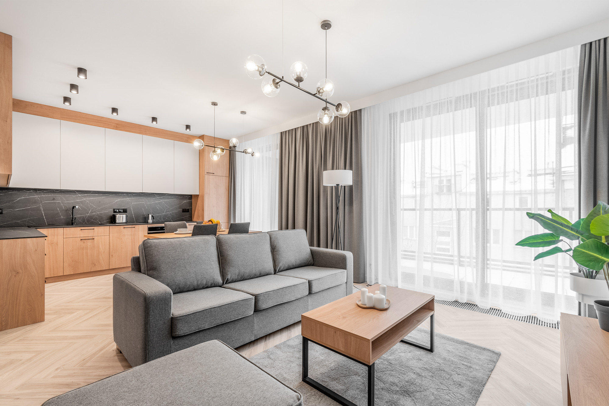 Sprzedaż Luksusowych Nieruchomości w Warszawie Lions Estate