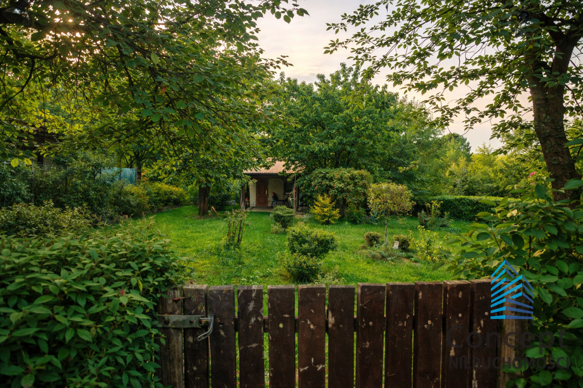 Działka na sprzedaż