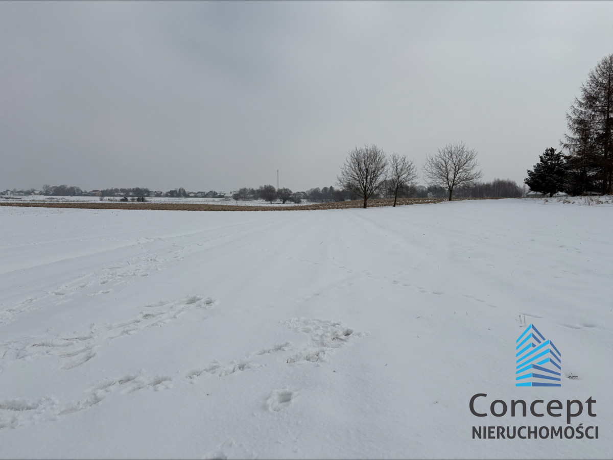 Działka na sprzedaż