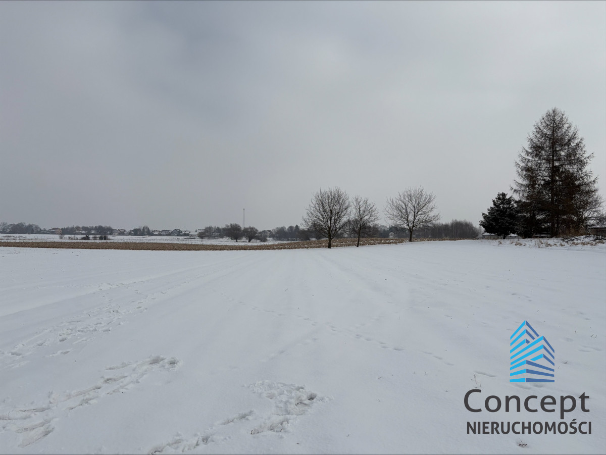 Działka na sprzedaż