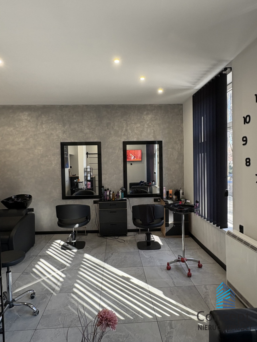 Komercyjny na sprzedaż