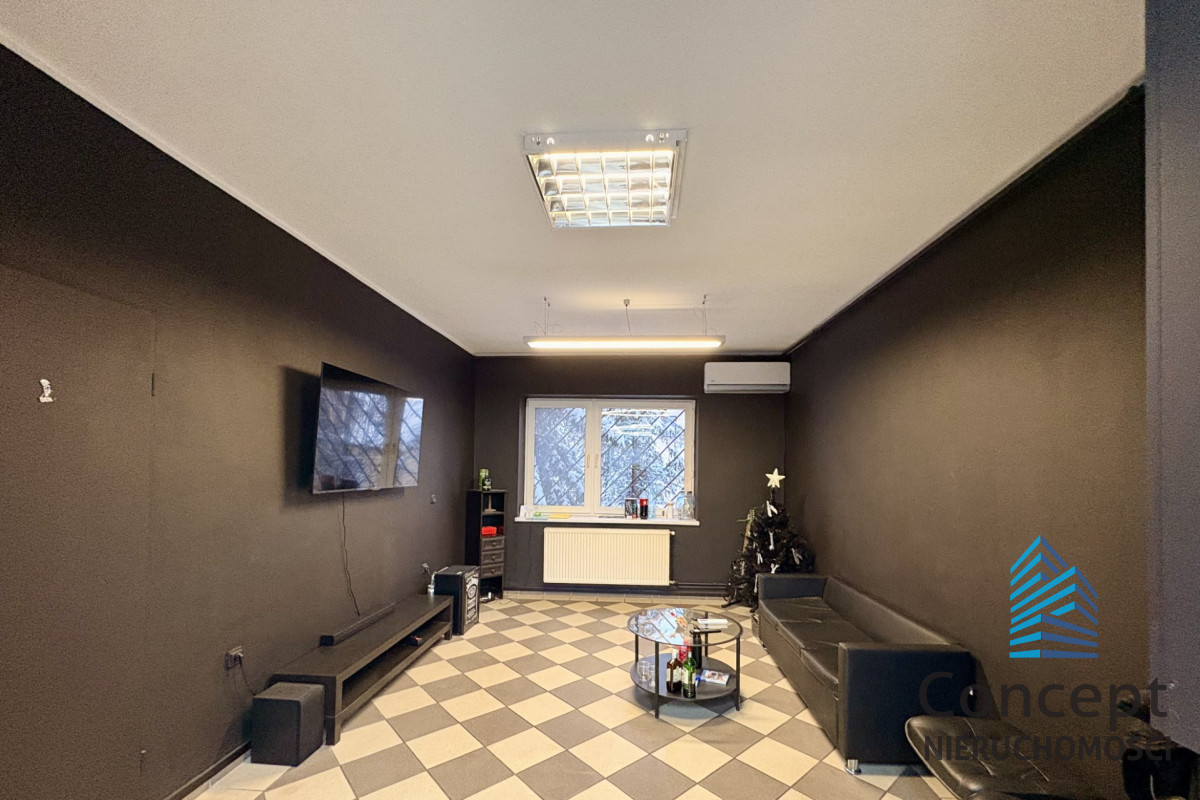 Komercyjny na sprzedaż