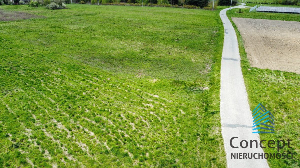 Działka na sprzedaż