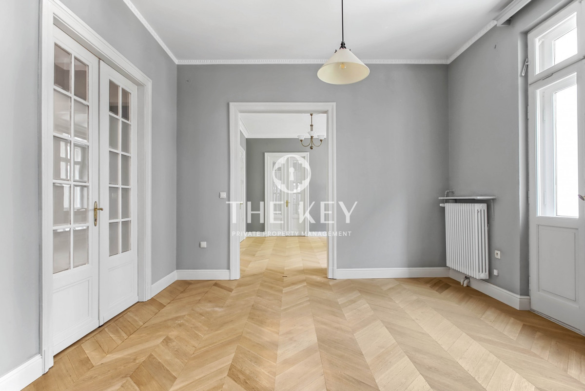 Apartament w przedwojennej kamienicy