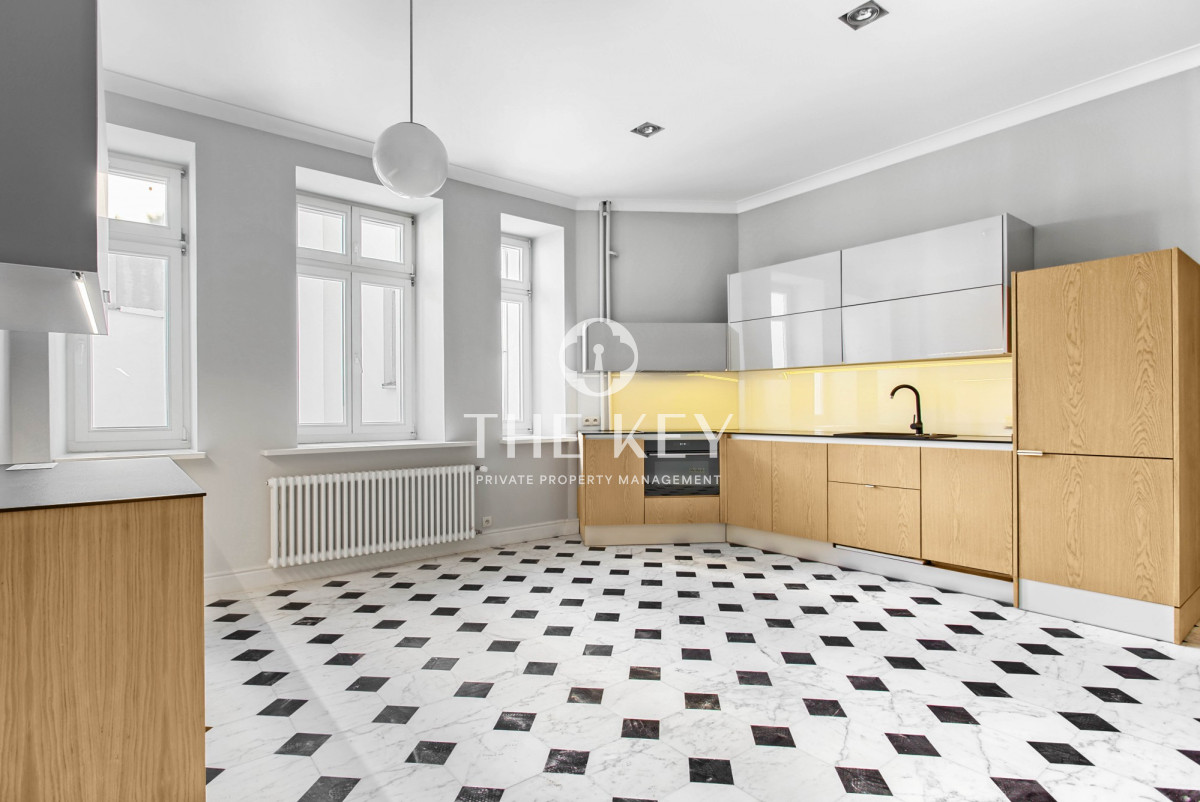 Apartament w przedwojennej kamienicy