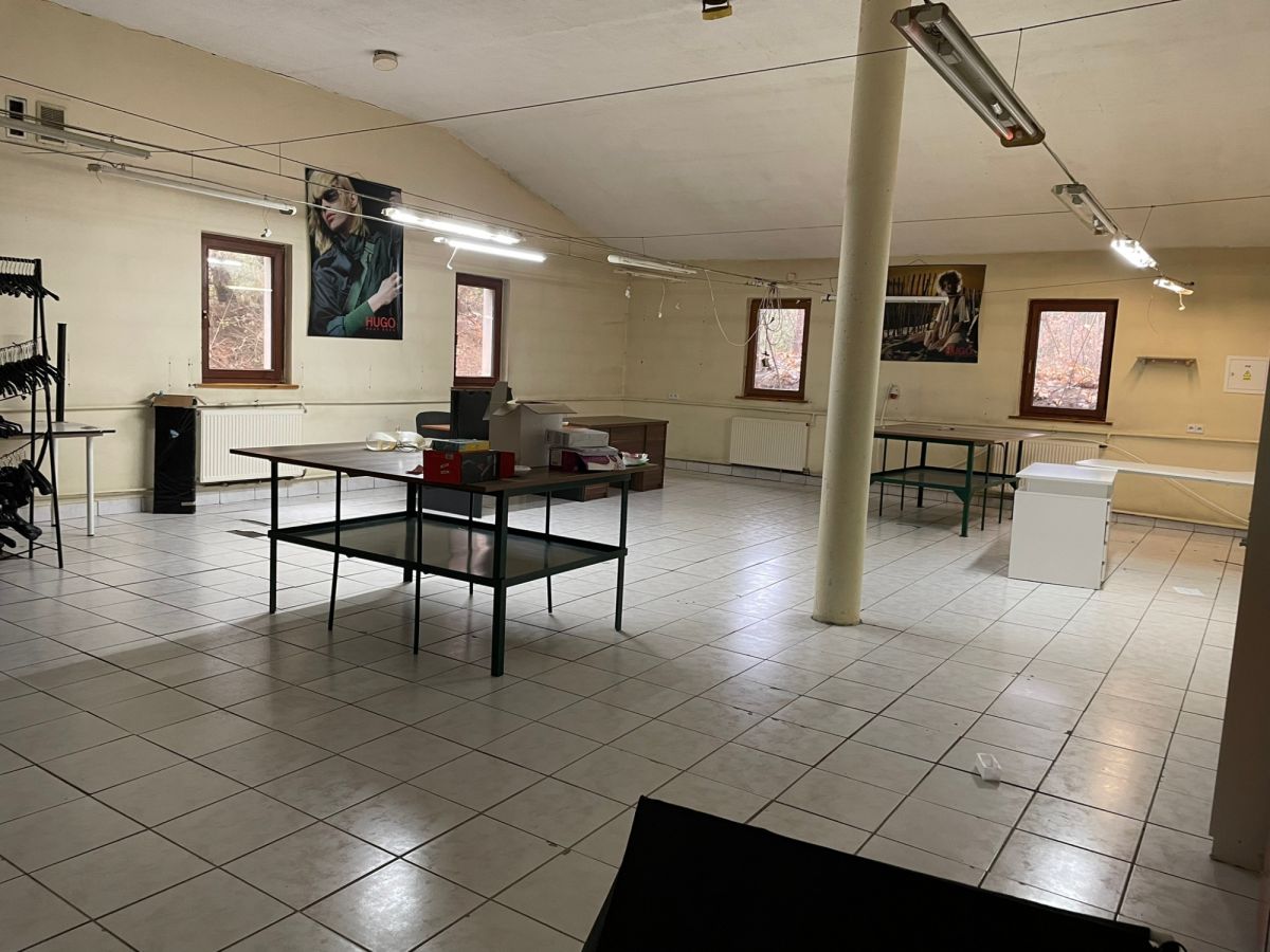 Komercyjny na sprzedaż