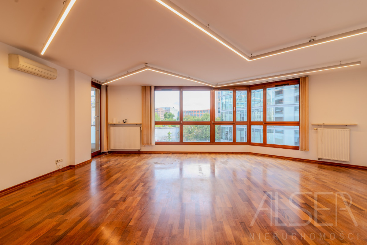 Komercyjny na wynajem