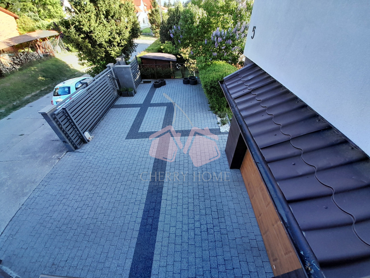 Piękny dom w idealnej lokalizacji, ogród, taras