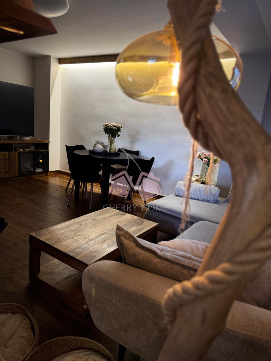 Wyjątkowe dwupoziomowe mieszkanie z taras na dachu