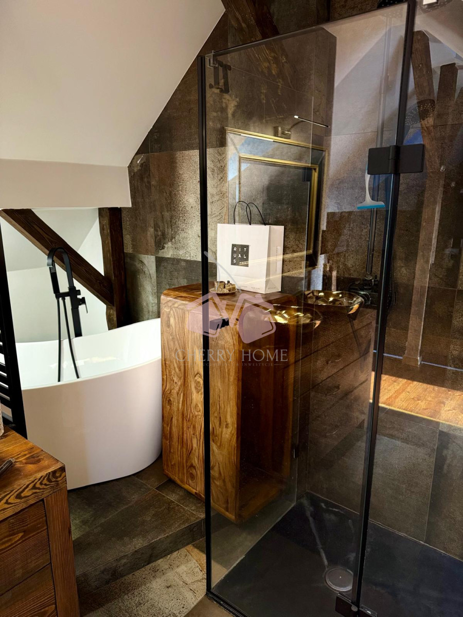 Wyjątkowe dwupoziomowe mieszkanie z taras na dachu