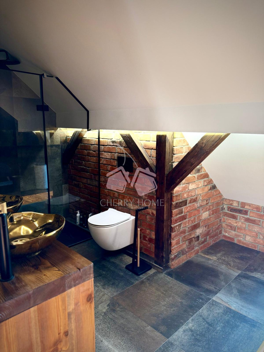 Wyjątkowe dwupoziomowe mieszkanie z taras na dachu