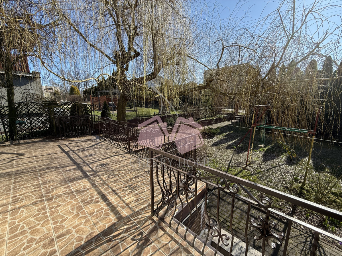 Dom | 2 garaże | działka 777 m² | Łapiszewo