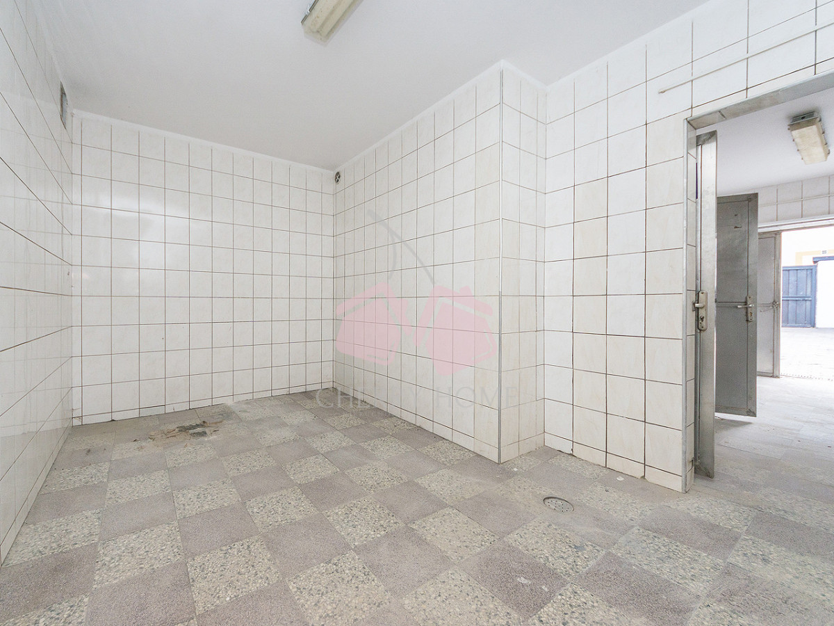 Wielofunkcyjna nieruchomość w samym CENTRUM NDG