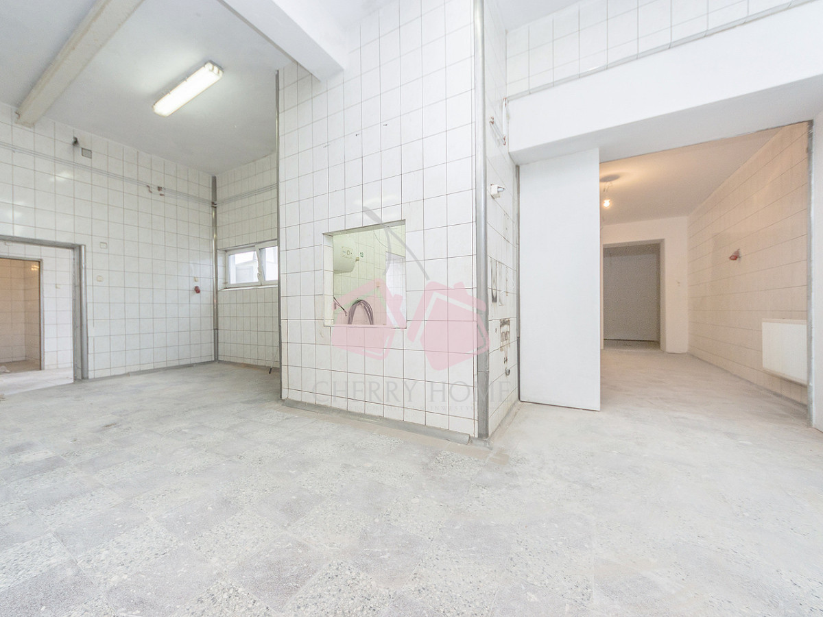 Wielofunkcyjna nieruchomość w samym CENTRUM NDG