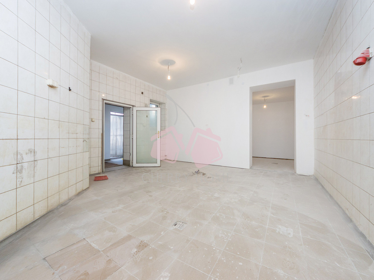 Wielofunkcyjna nieruchomość w samym CENTRUM NDG