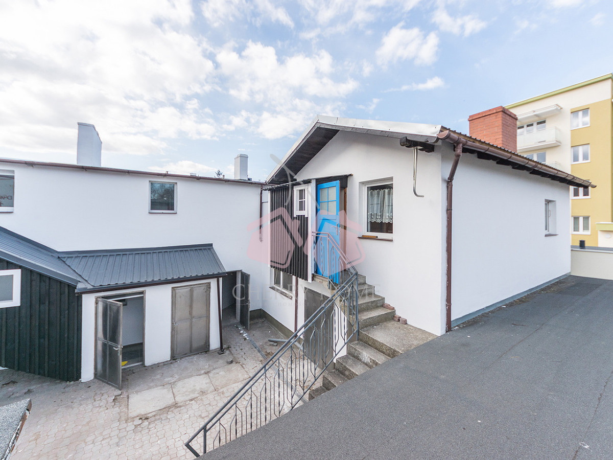 Wielofunkcyjna nieruchomość w samym CENTRUM NDG