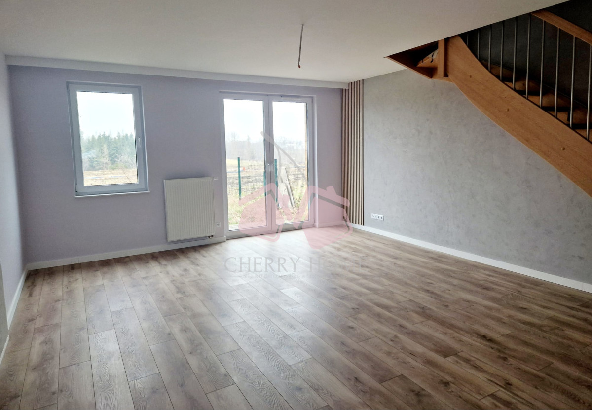 Wygodny dom na strzeżonym osiedlu tanie utrzymanie