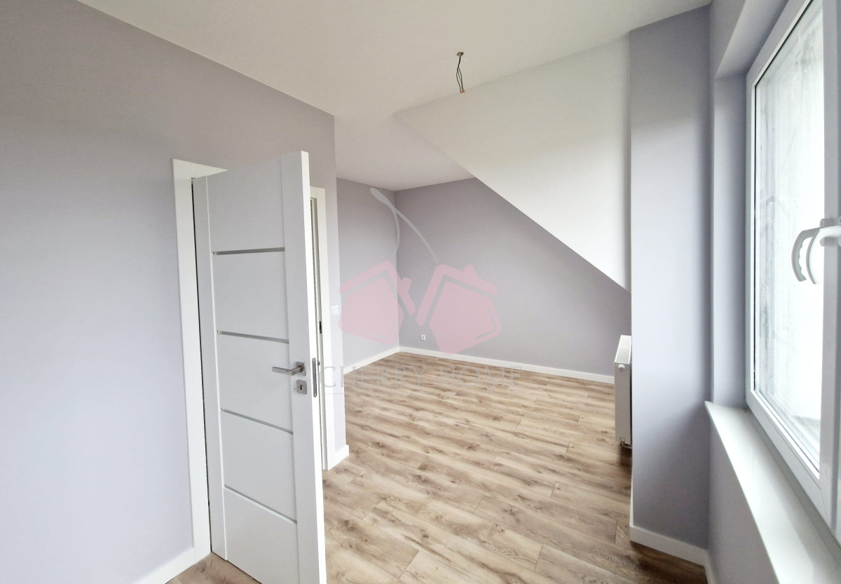 Wygodny dom na strzeżonym osiedlu tanie utrzymanie