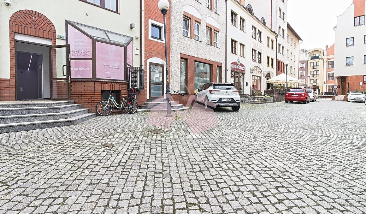 Zyskowna kamienica z lokalem i tarasem w Elblągu