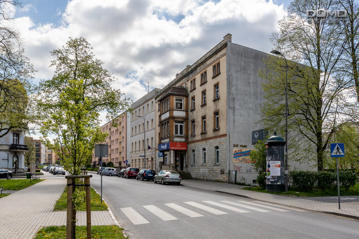 Komercyjny na sprzedaż