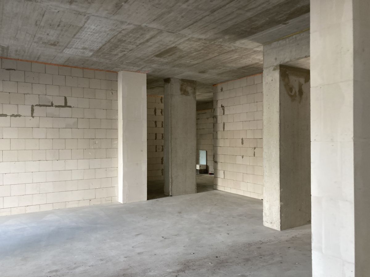Homest - Duży lokal z placem zabaw przy metro Mińska