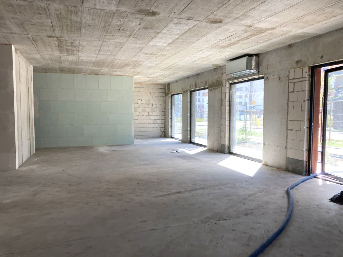 Homest - Duży lokal z placem zabaw przy metro Mińska