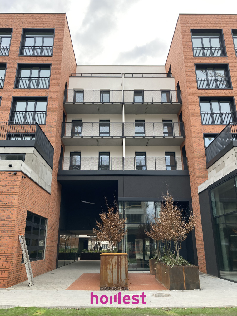 Homest - Biuro z antresolą – Bezpośrednio od właściciela!