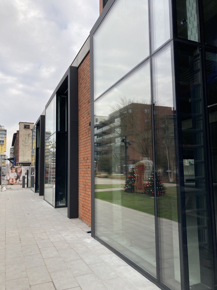 Homest - Lokal z antresolą – Bezpośrednio od właściciela!