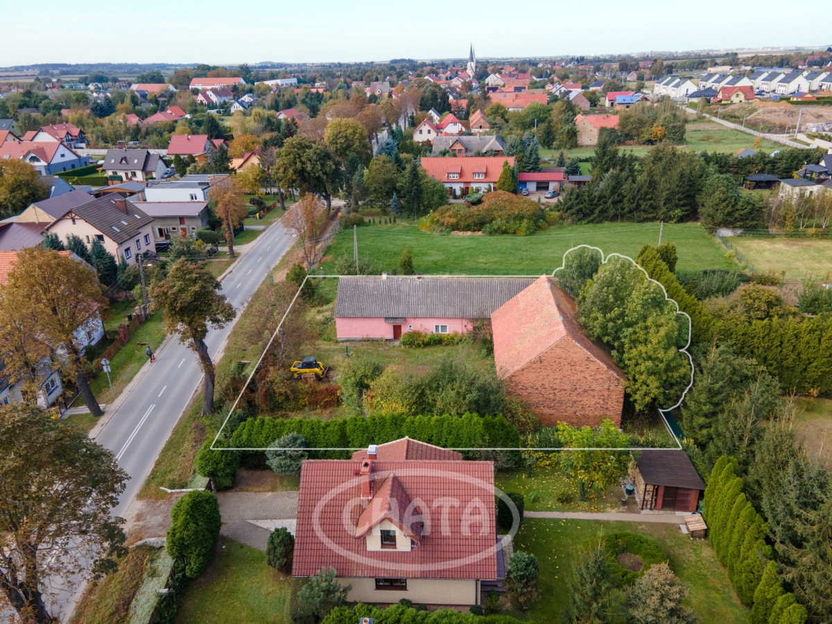 Działka na sprzedaż