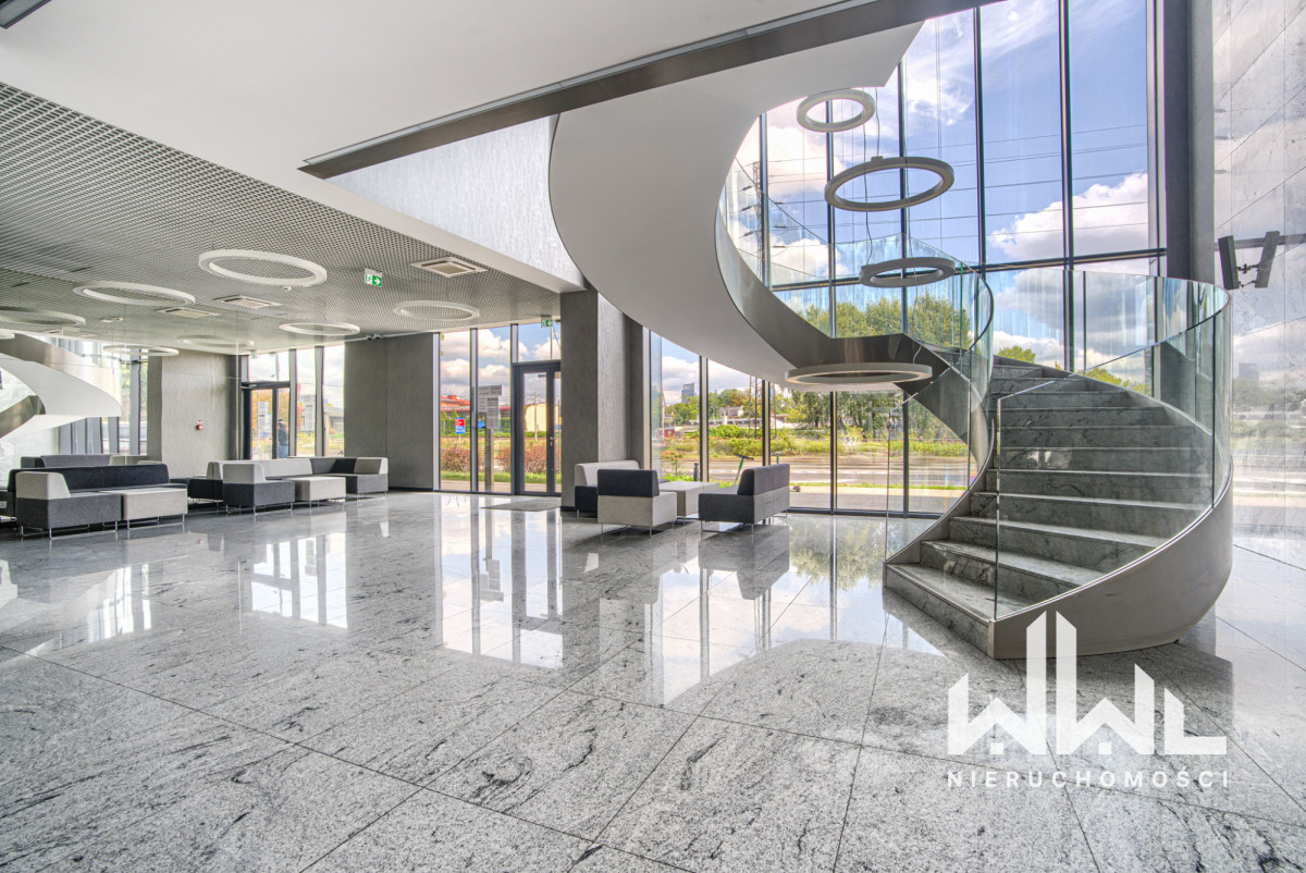 Komercyjny na wynajem