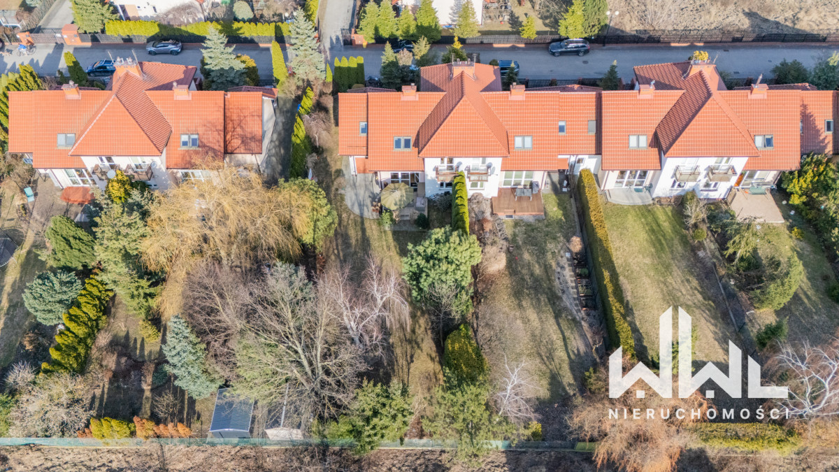 Dom z dużą działką w centrum Brwinowa
