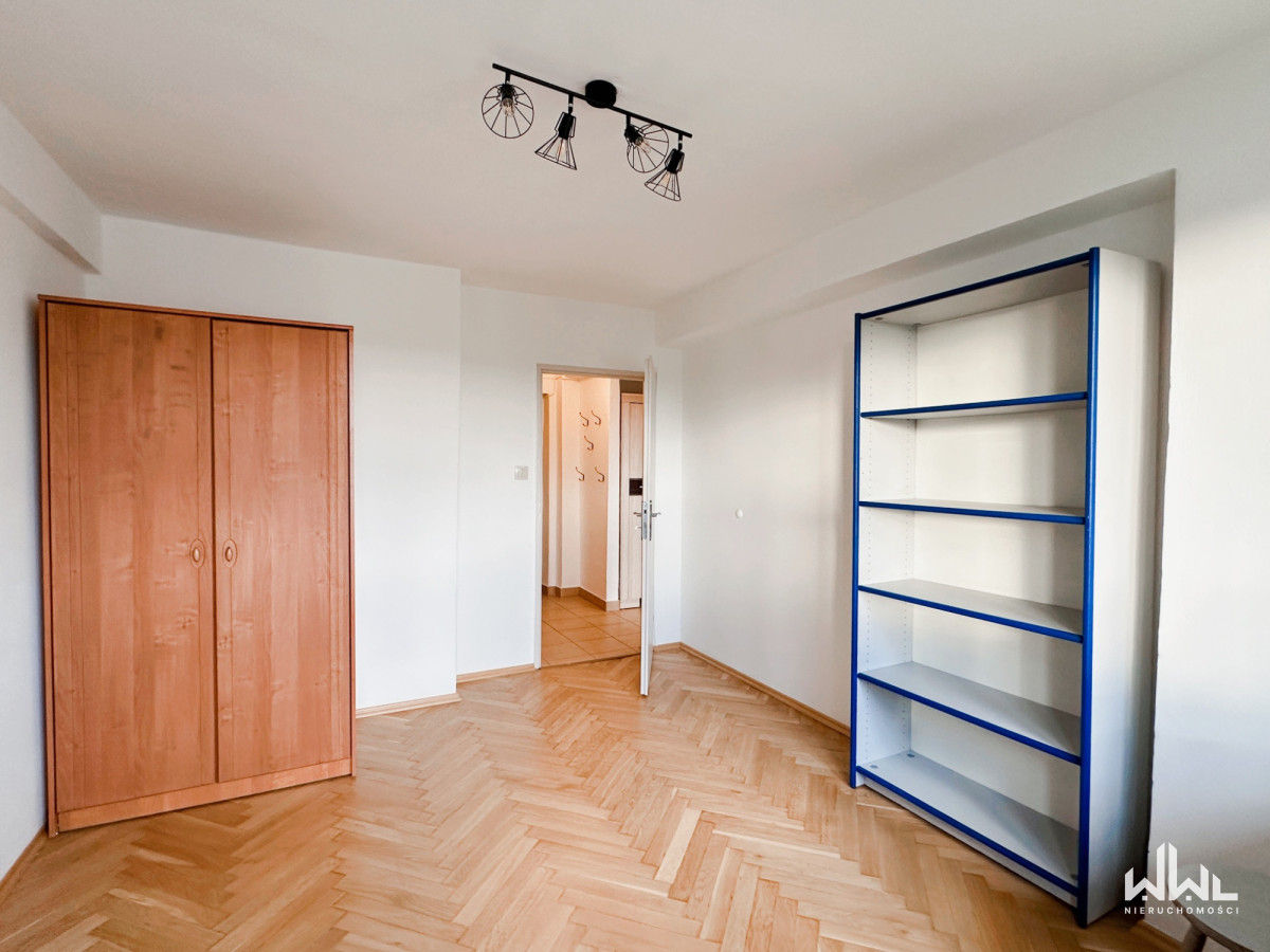 Pokój lub Całe M. Solec po remoncie balkon