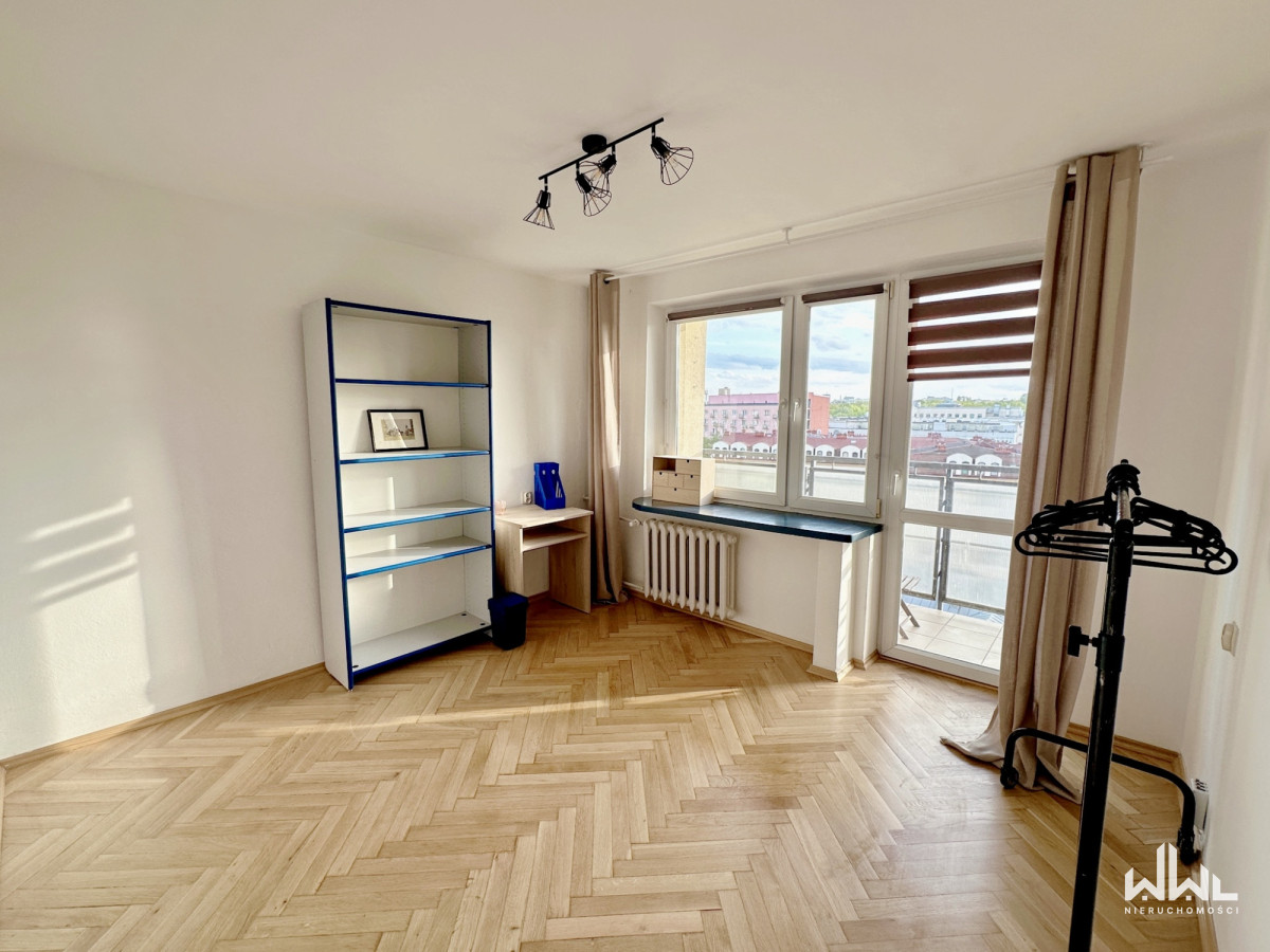 Pokój lub Całe M. Solec po remoncie balkon