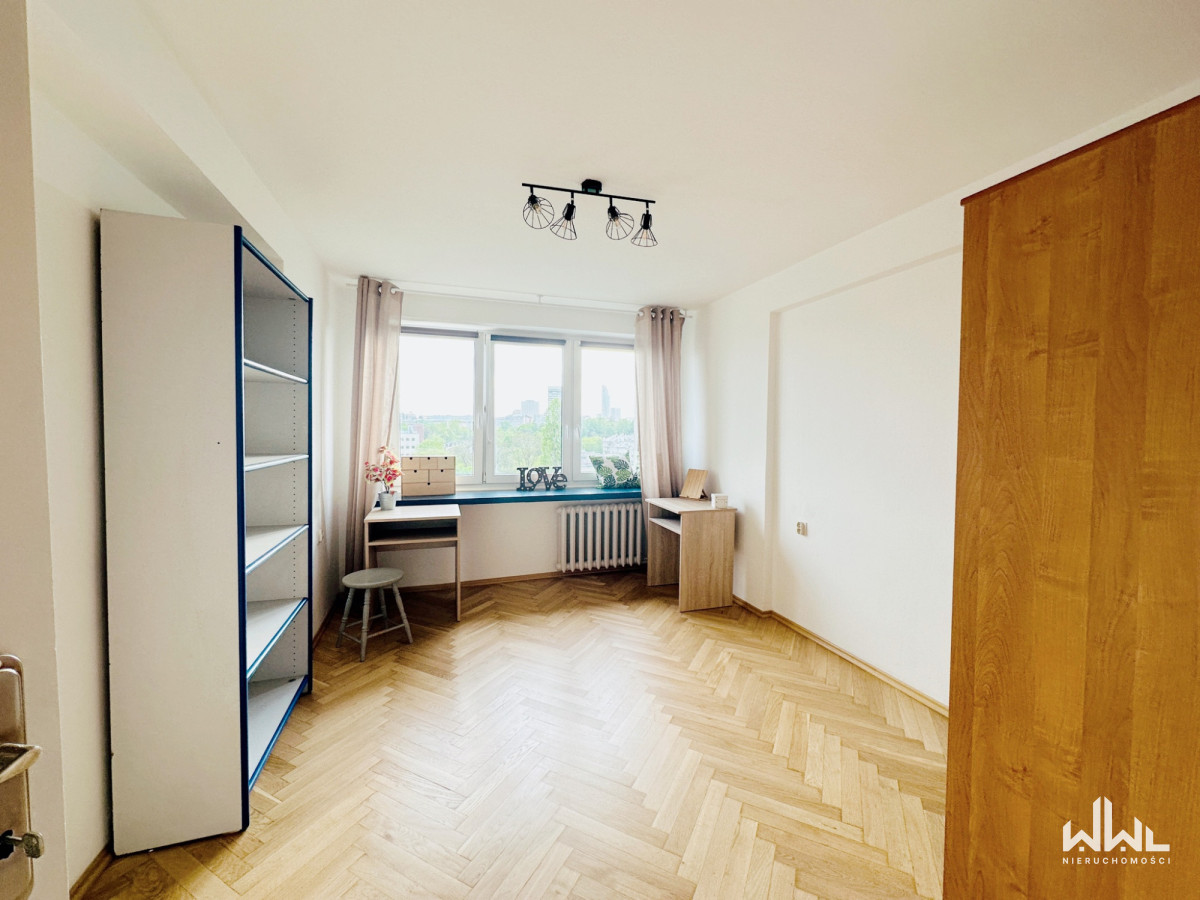 Pokój lub Całe M. Solec po remoncie balkon
