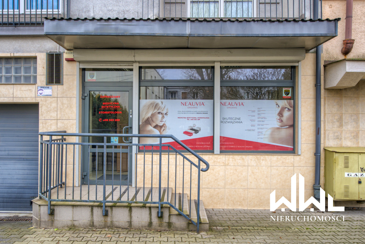 Lokal z witryną | Stomatologia | medycyna