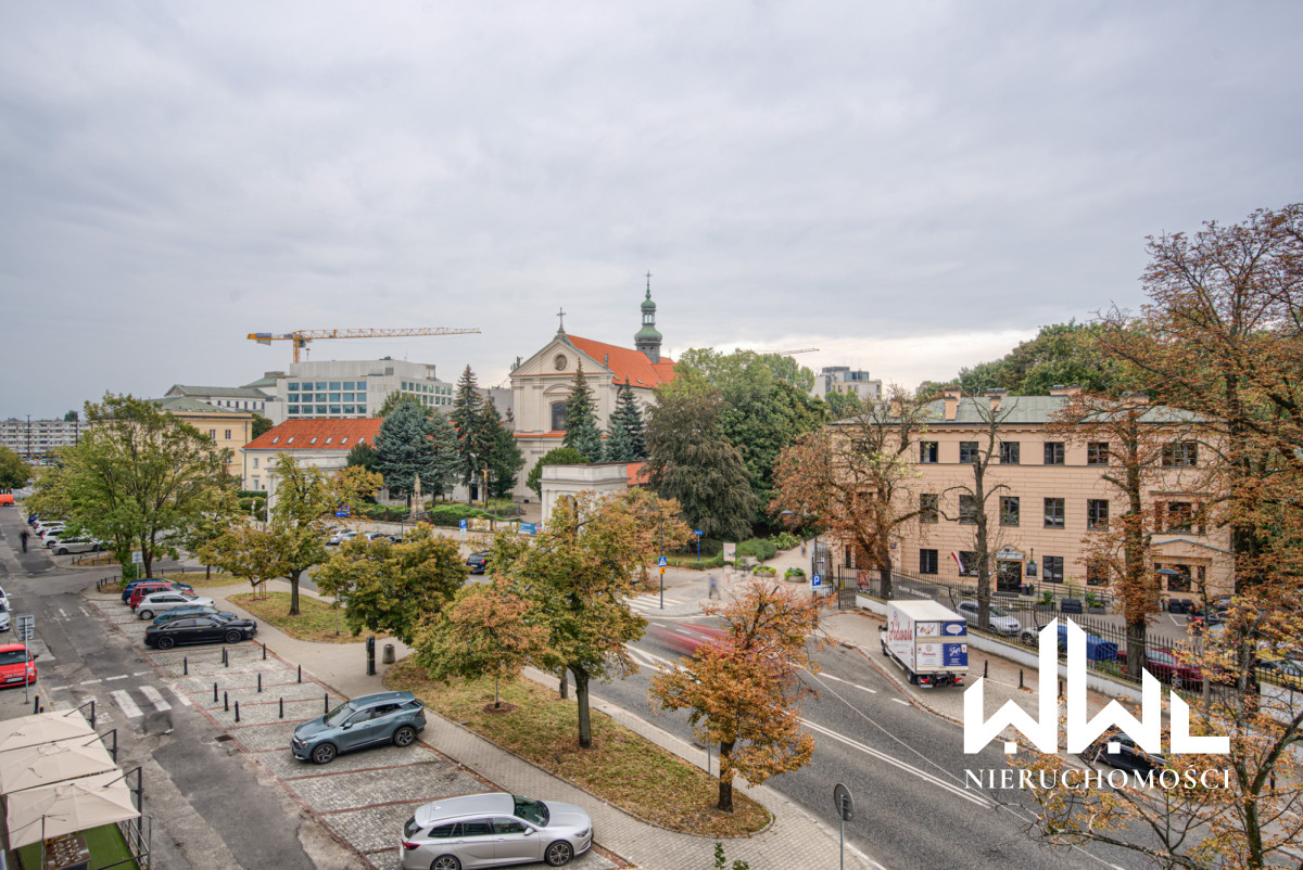 Wyjątkowa kawalerka przy metrze Ratusz Arsenał