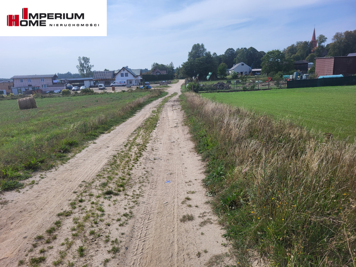 Działka na sprzedaż