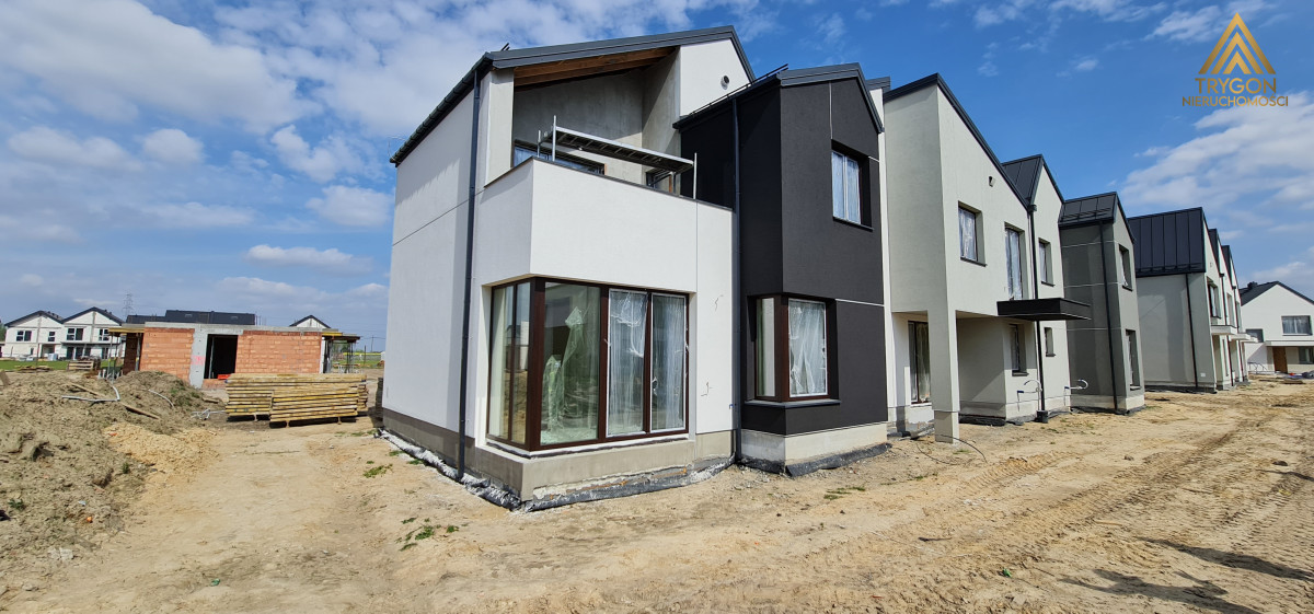 A modern housing estate, 25 minutes by car to the