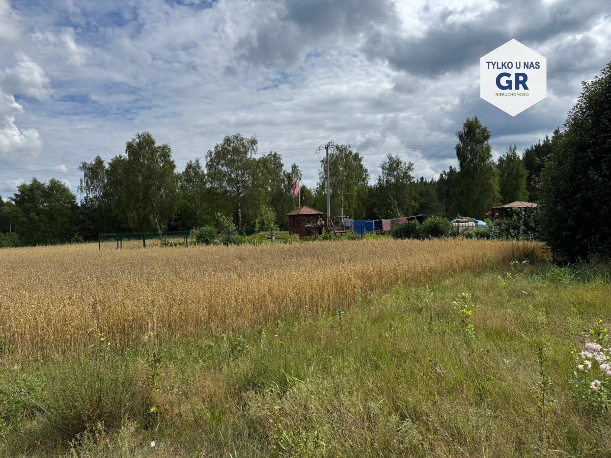 Działka na sprzedaż