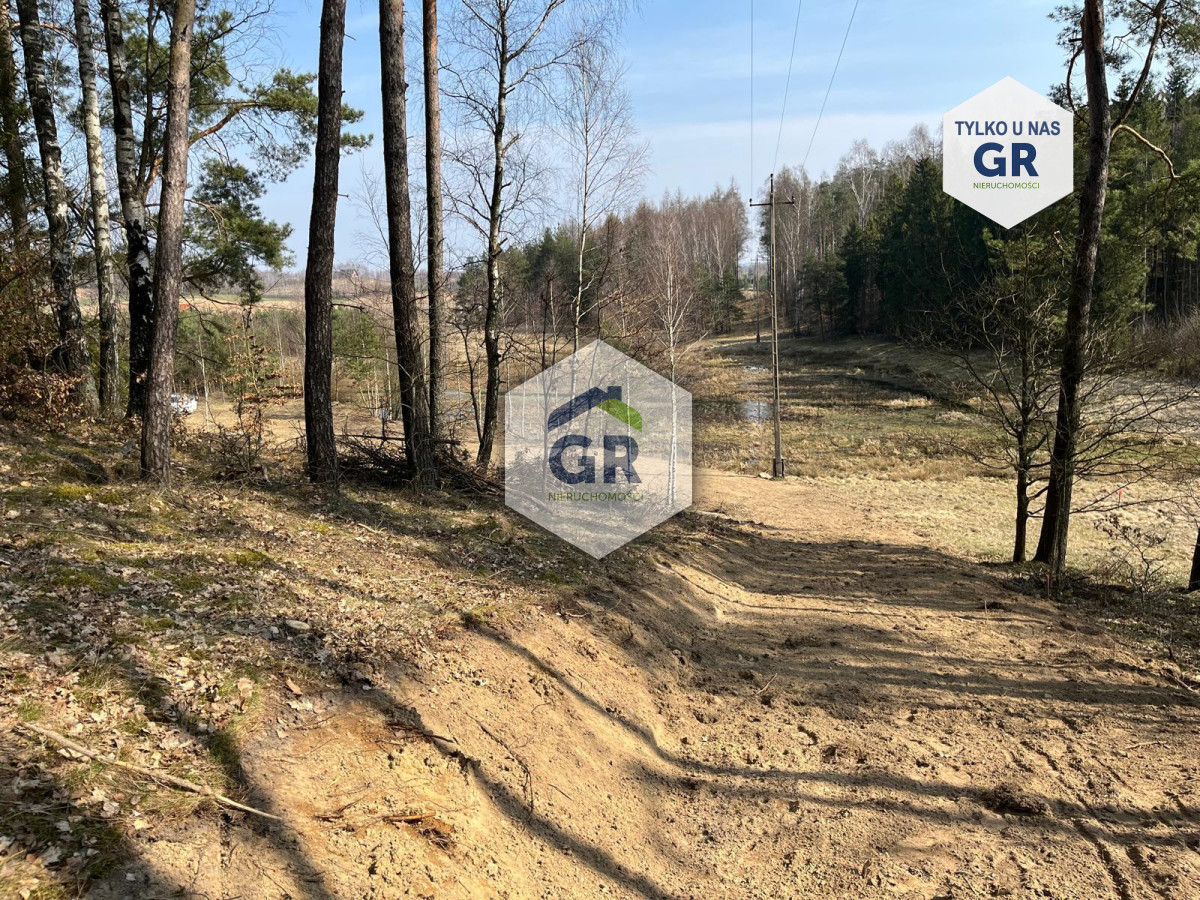 Działka na sprzedaż