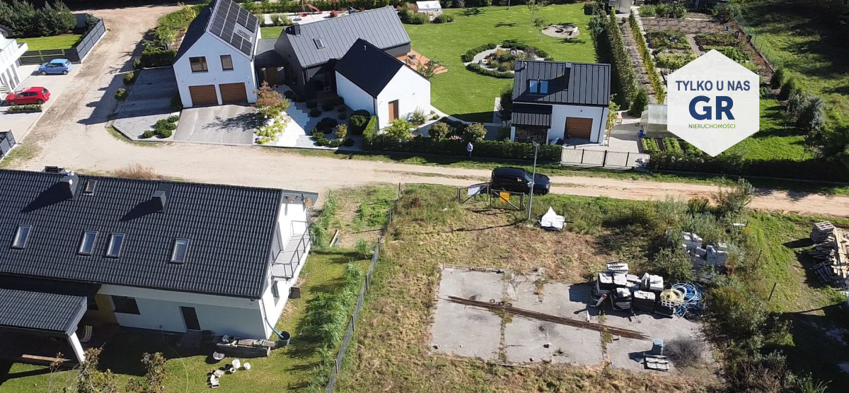 Działka na sprzedaż