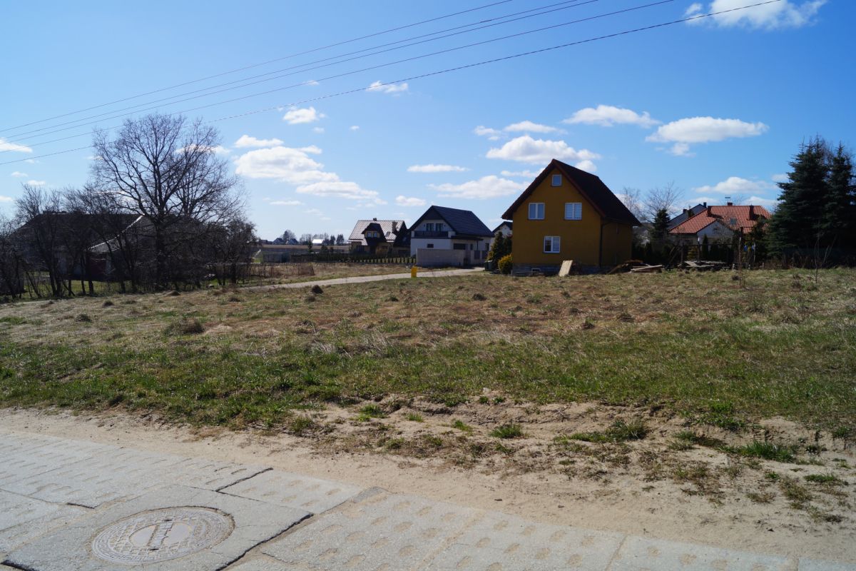 Działka na sprzedaż